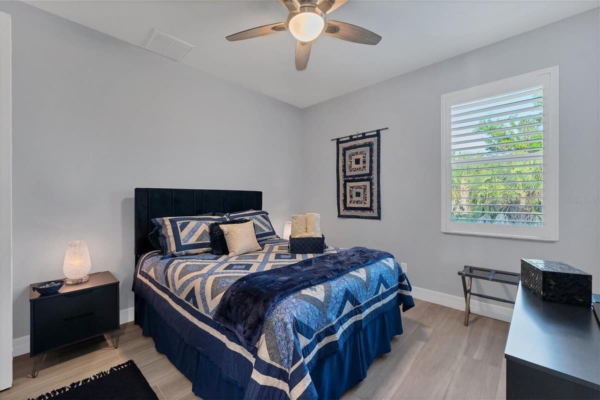 14351 HOWARD AVE — photo 47 of 82