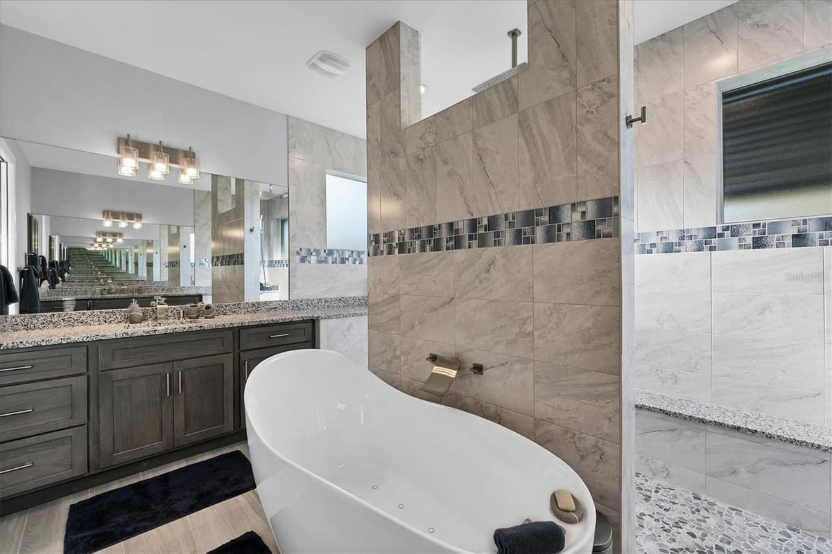 14351 HOWARD AVE — photo 43 of 82