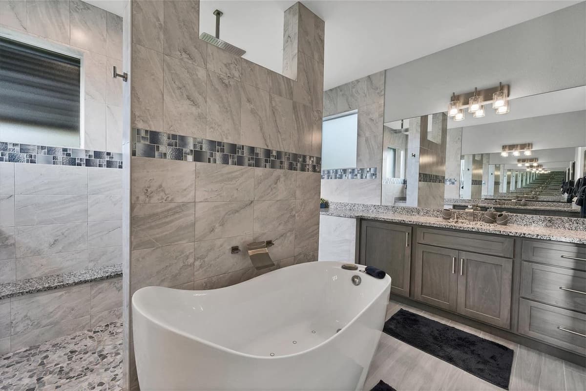 14351 HOWARD AVE — photo 46 of 82