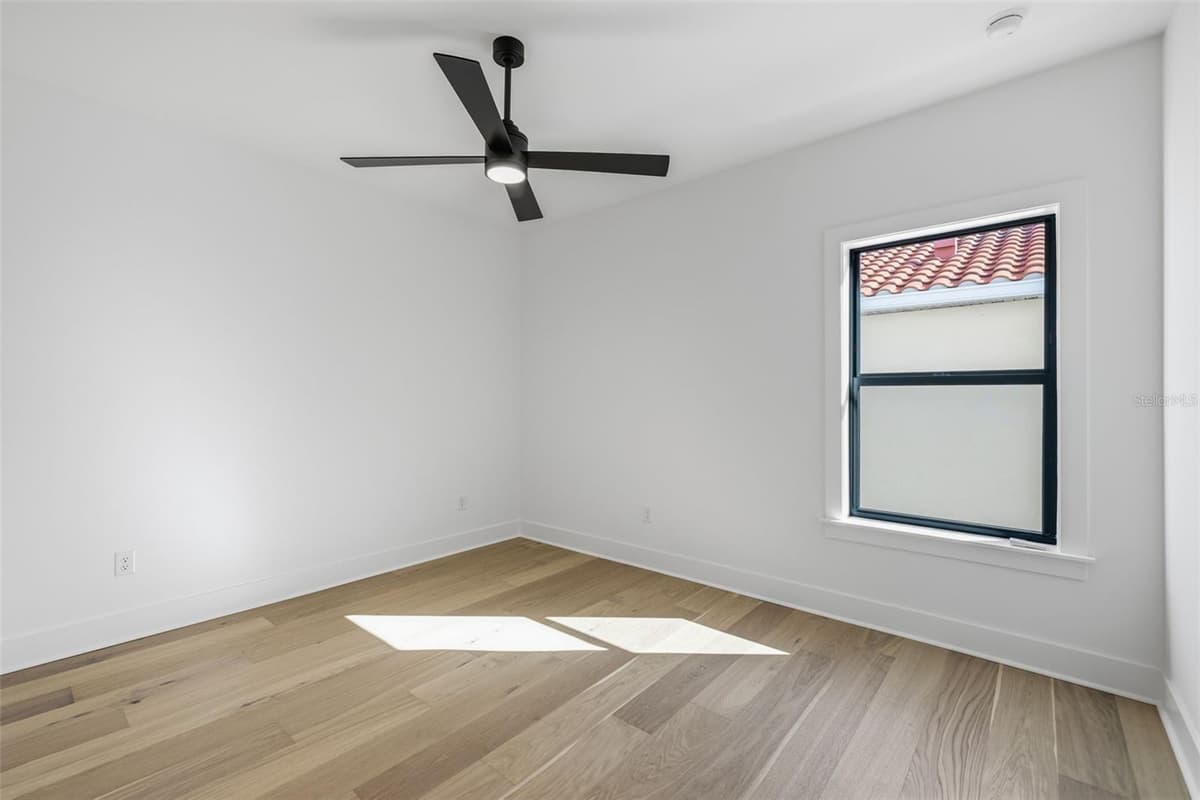 3012 ESPERANZA AVENUE — photo 18 of 24