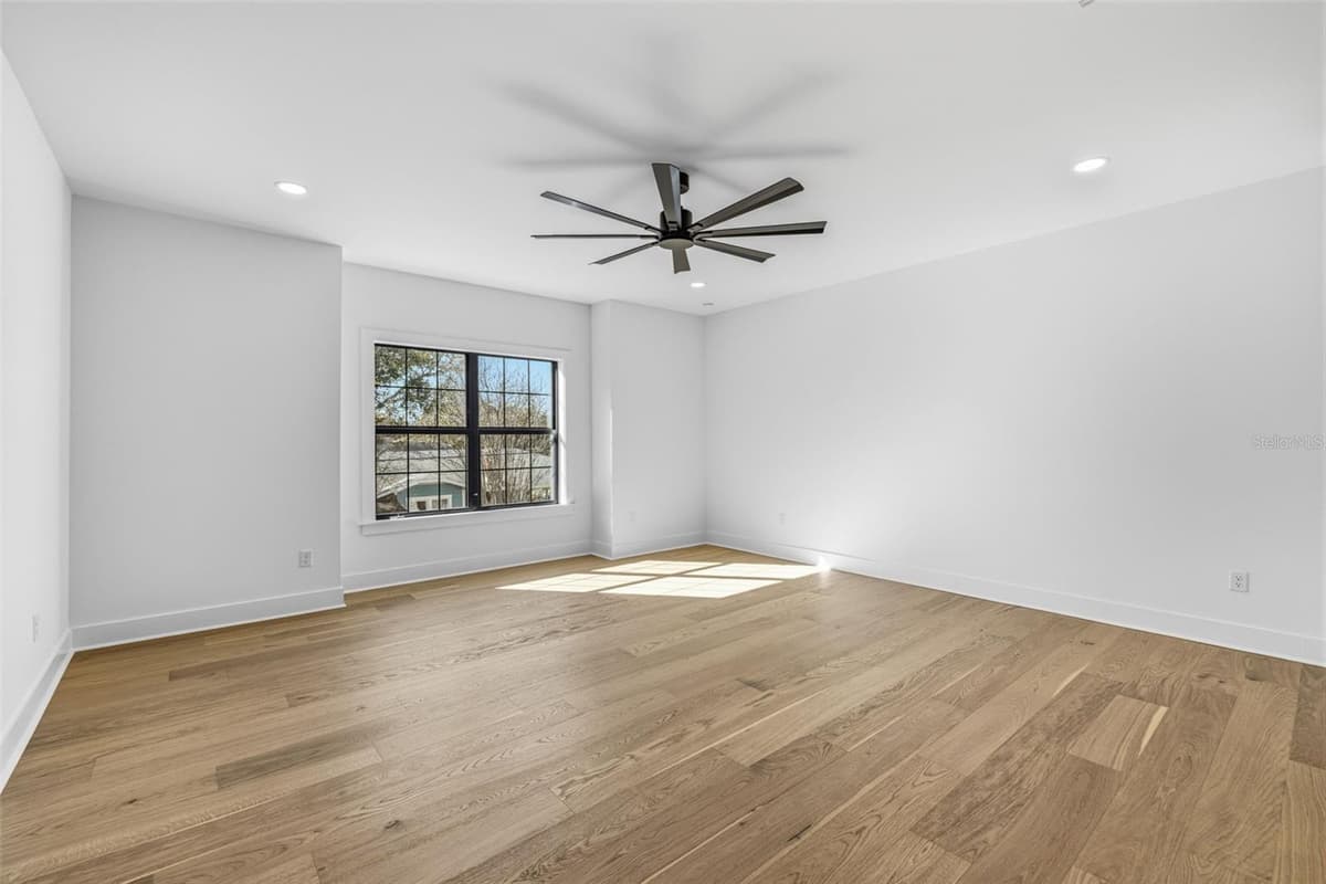 3012 ESPERANZA AVENUE — photo 15 of 24