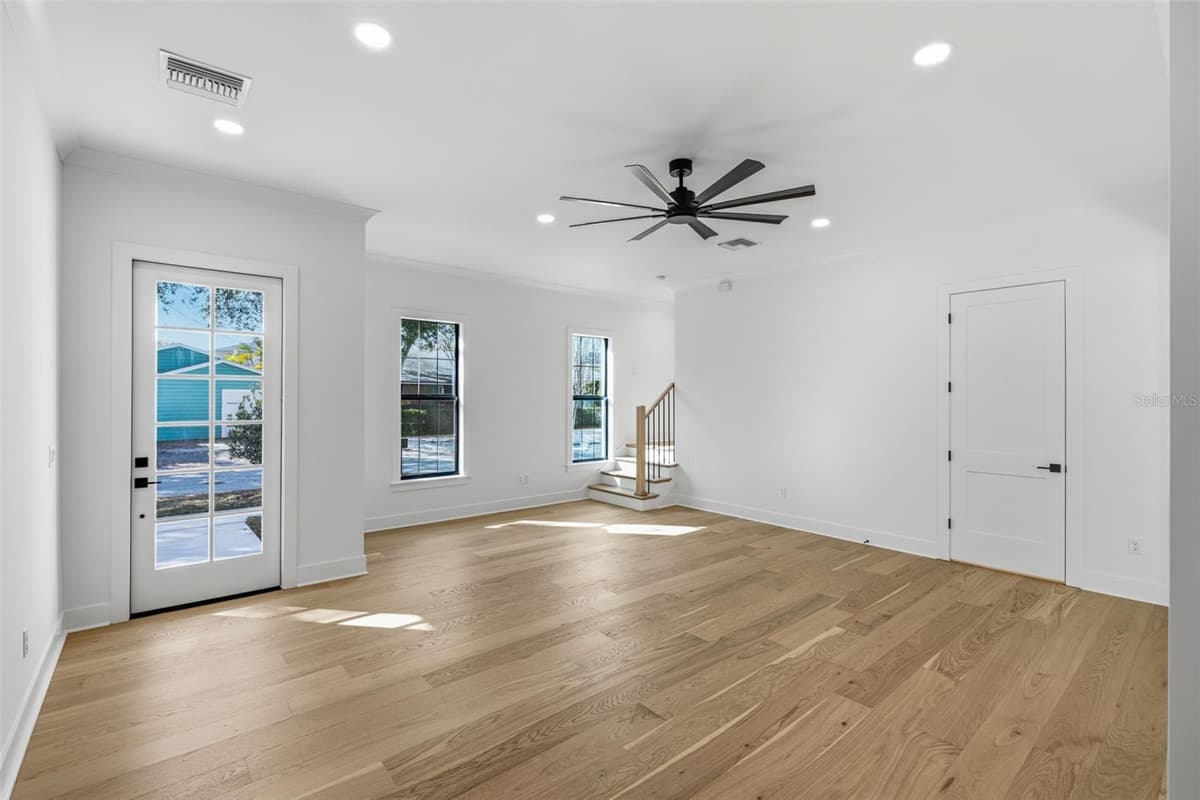 3012 ESPERANZA AVENUE — photo 4 of 24