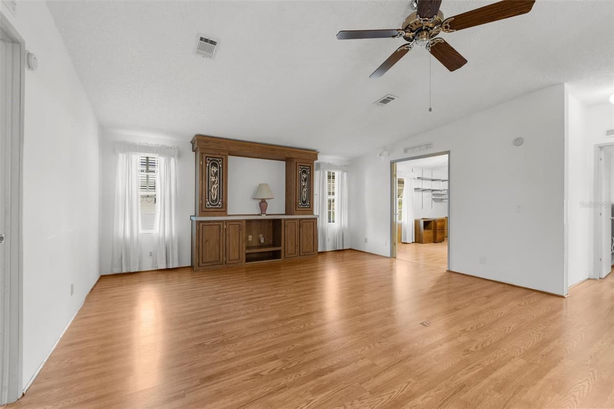 34124 ESTATES LANE — photo 14 of 33