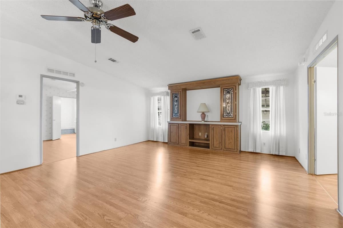 34124 ESTATES LANE — photo 15 of 33