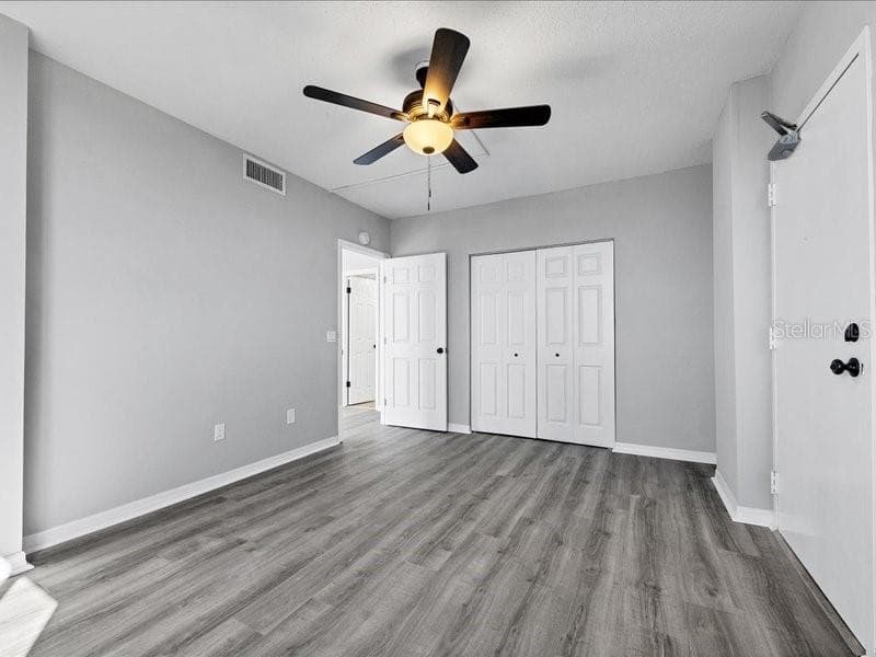 7100 SUNSHINE SKYWAY LANE — photo 40 of 60