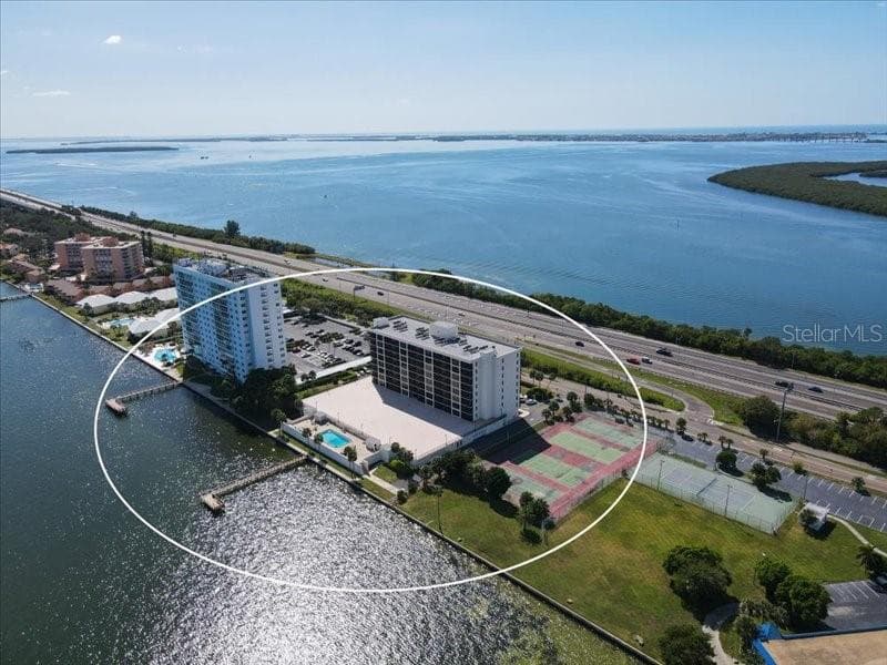 7100 SUNSHINE SKYWAY LANE — photo 59 of 60