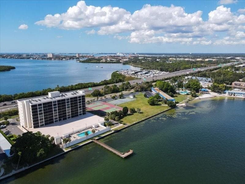 7100 SUNSHINE SKYWAY LANE — photo 55 of 60