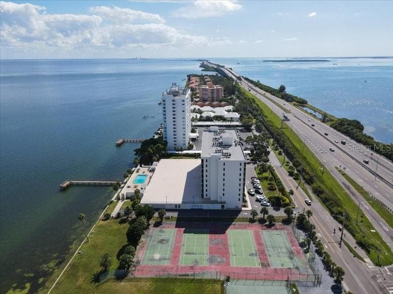 7100 SUNSHINE SKYWAY LANE — photo 57 of 60