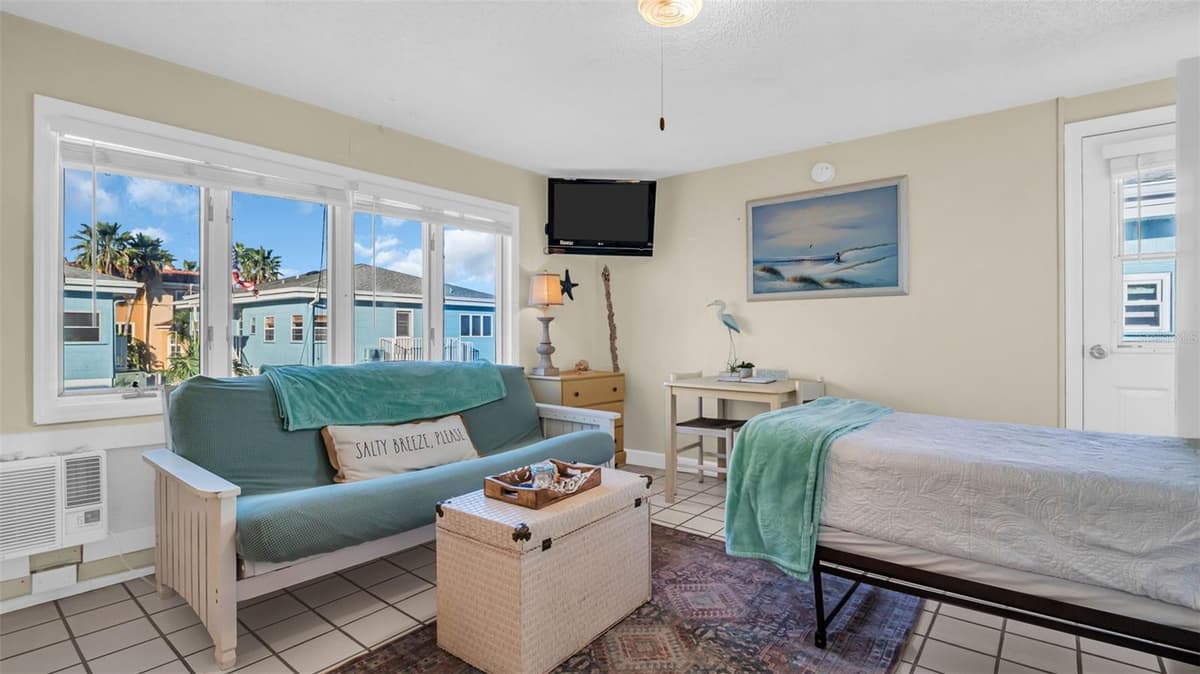483 SHORE DRIVE — photo 6 of 23