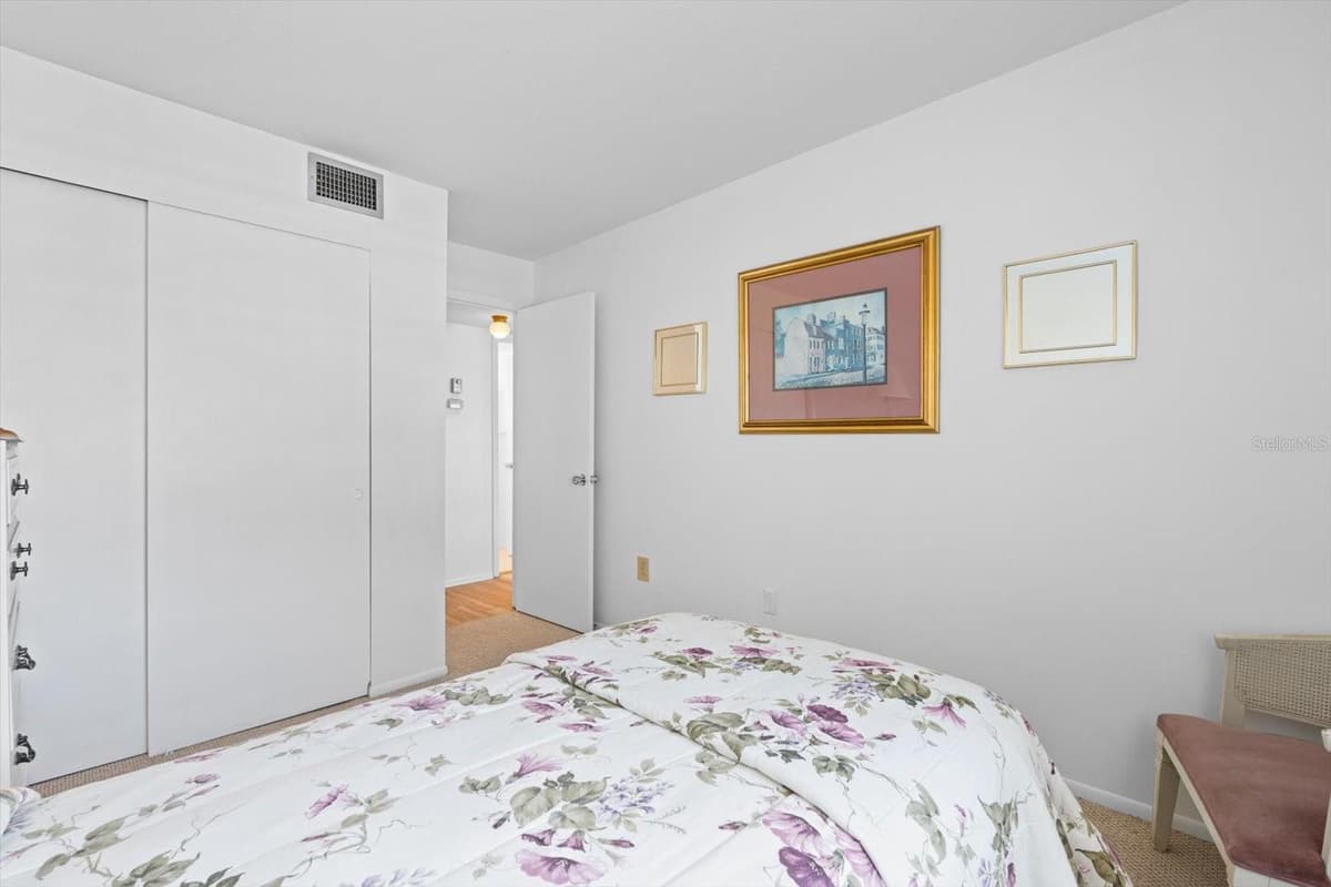 5902 GARDEN LANE — photo 18 of 34