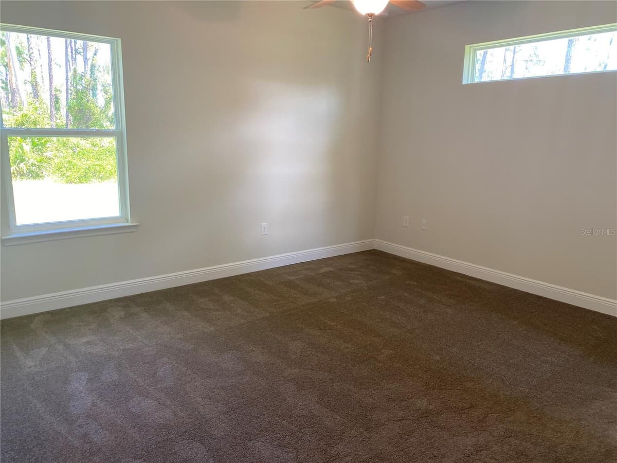 1828 SPANIEL AVENUE — photo 4 of 10