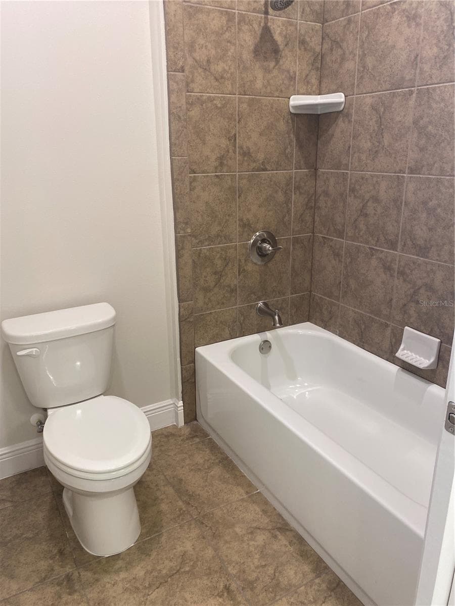 1828 SPANIEL AVENUE — photo 6 of 10