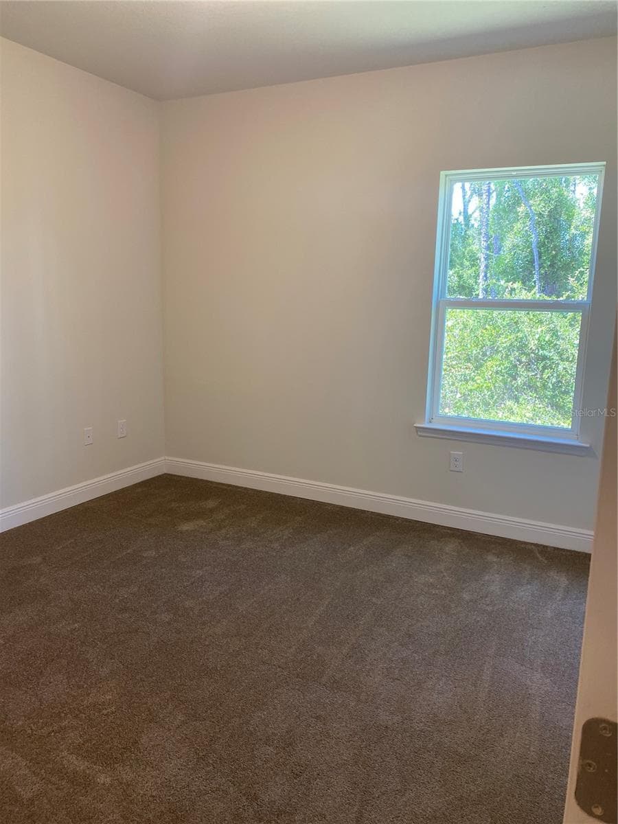 1828 SPANIEL AVENUE — photo 7 of 10