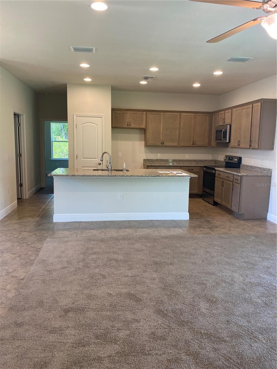 1828 SPANIEL AVENUE — photo 9 of 10