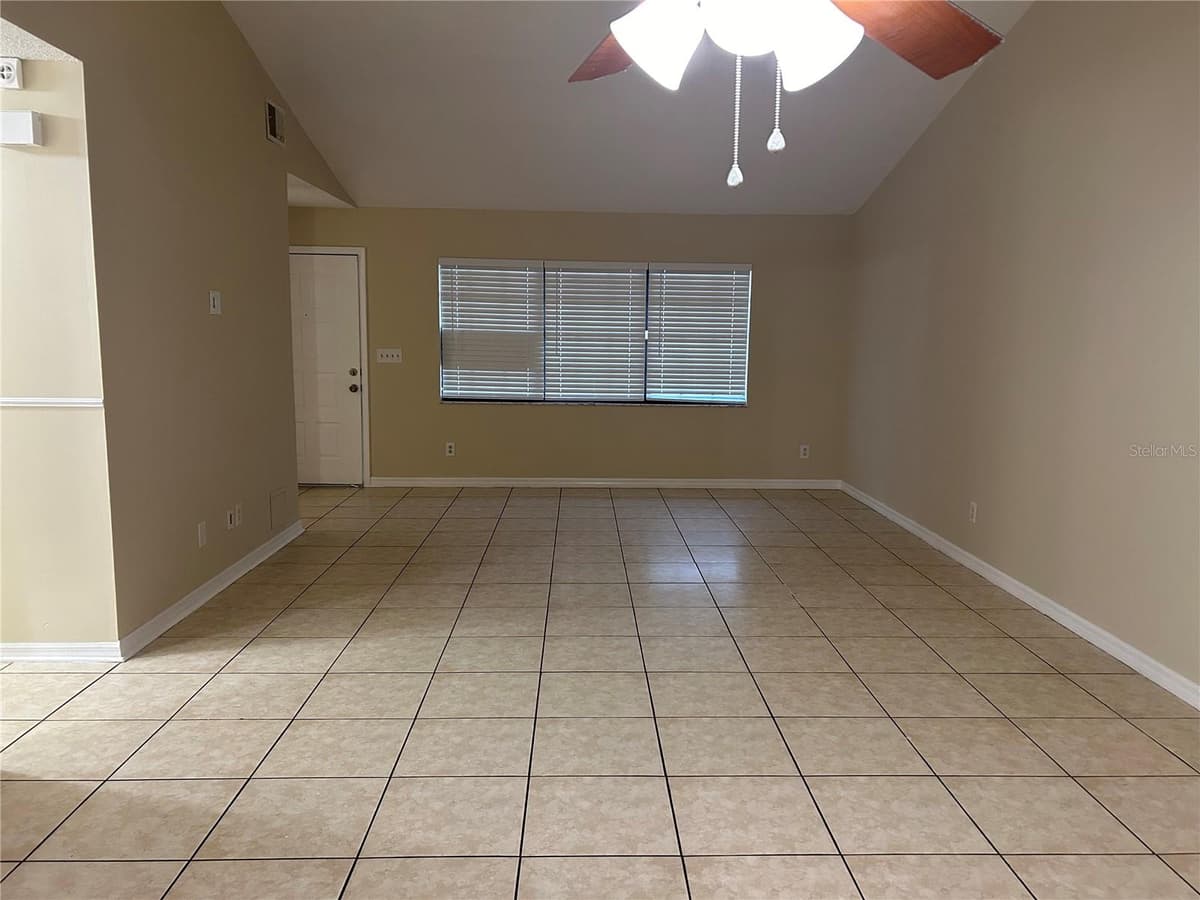 602 MESILLA DRIVE — photo 10 of 19