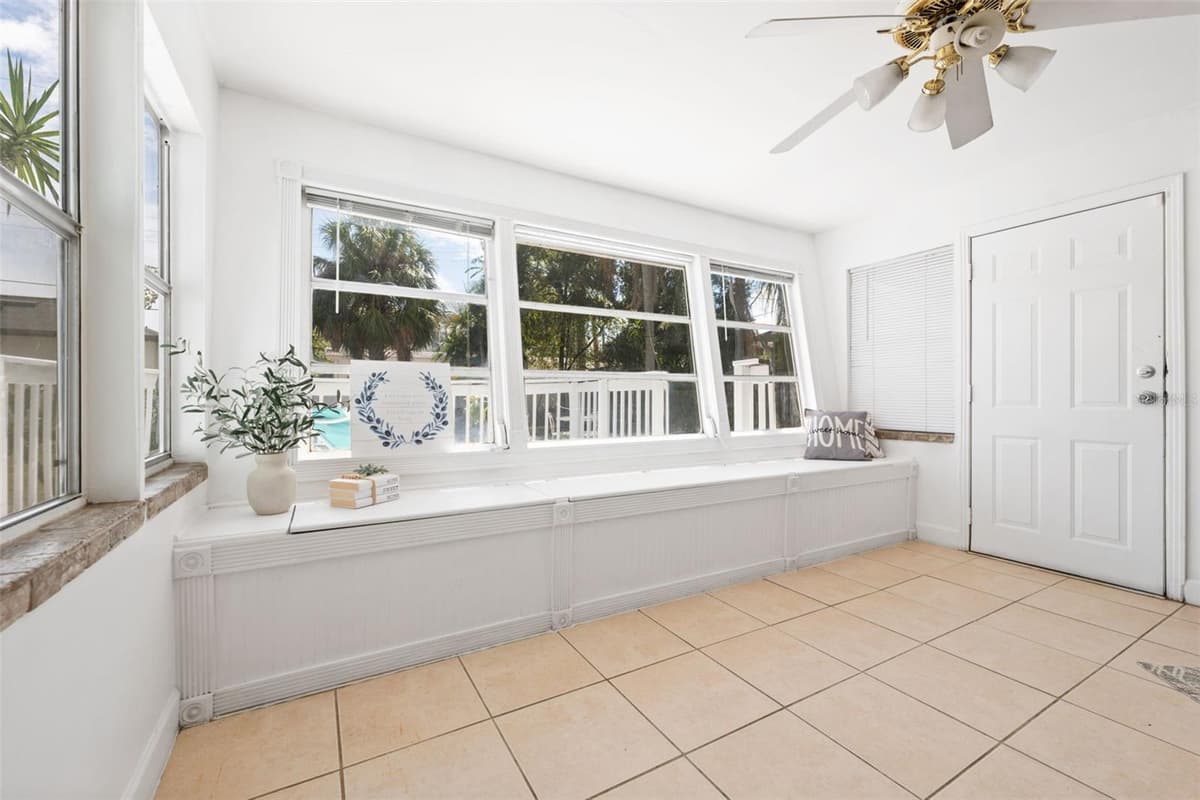 3918 FIG STREET — photo 13 of 36