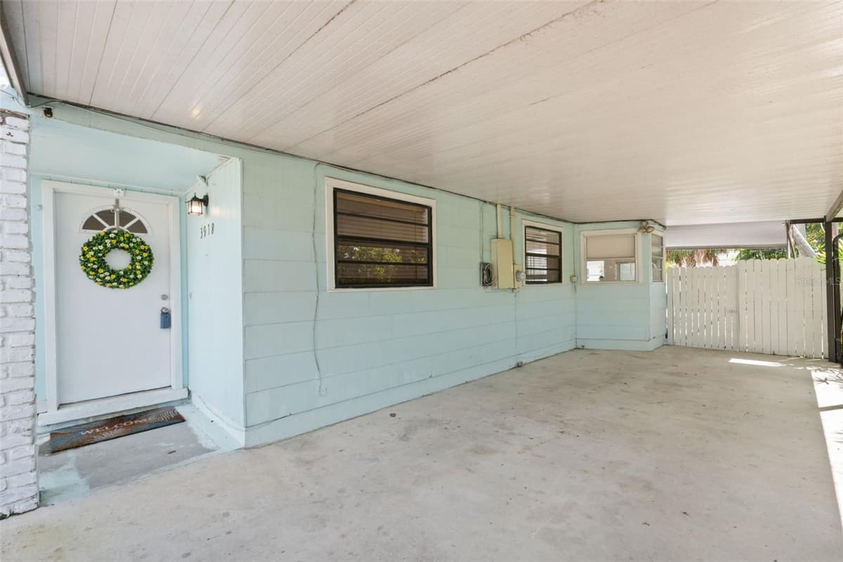 3918 FIG STREET — photo 4 of 36