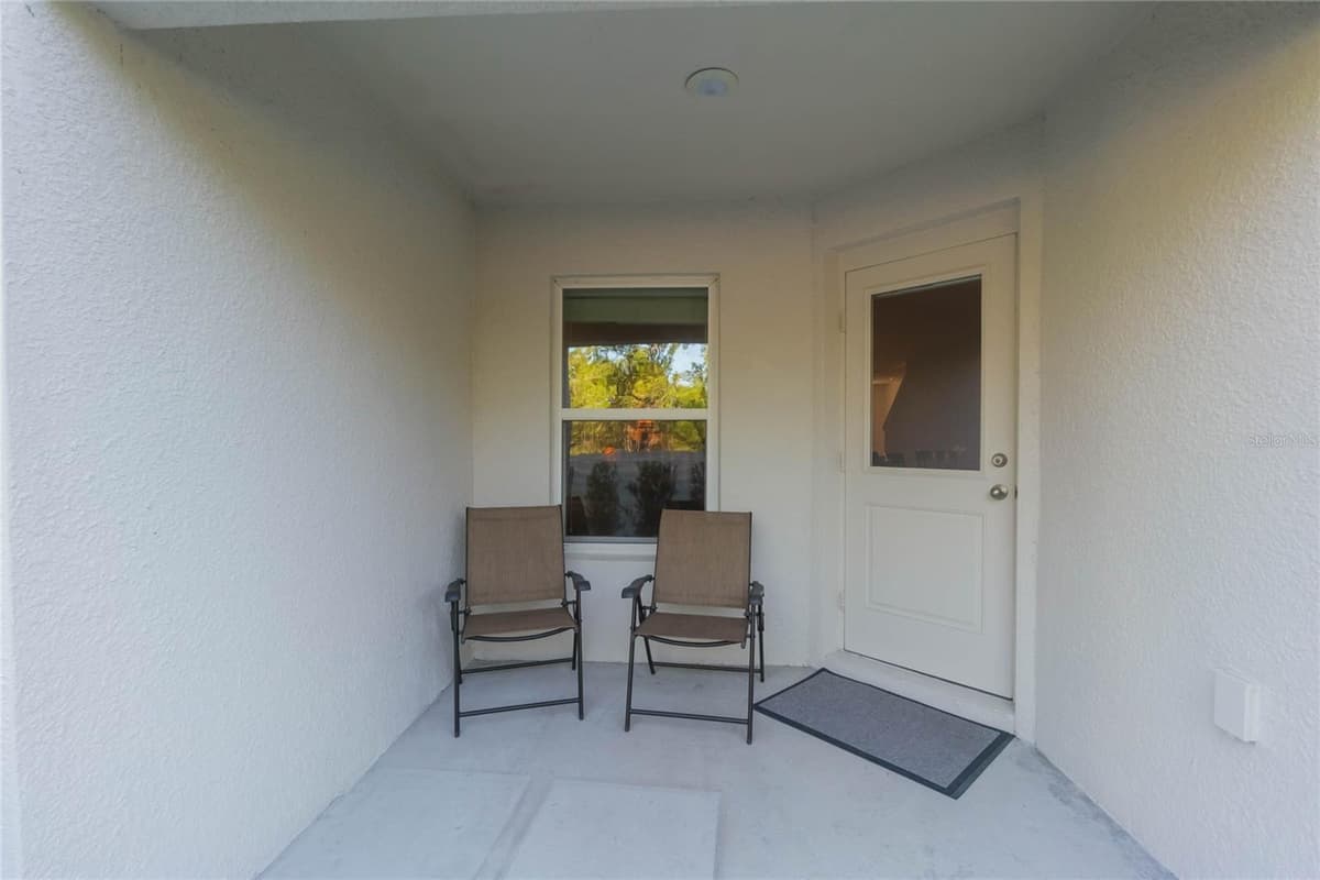 1592 WYNFORD CIRCLE — photo 34 of 52