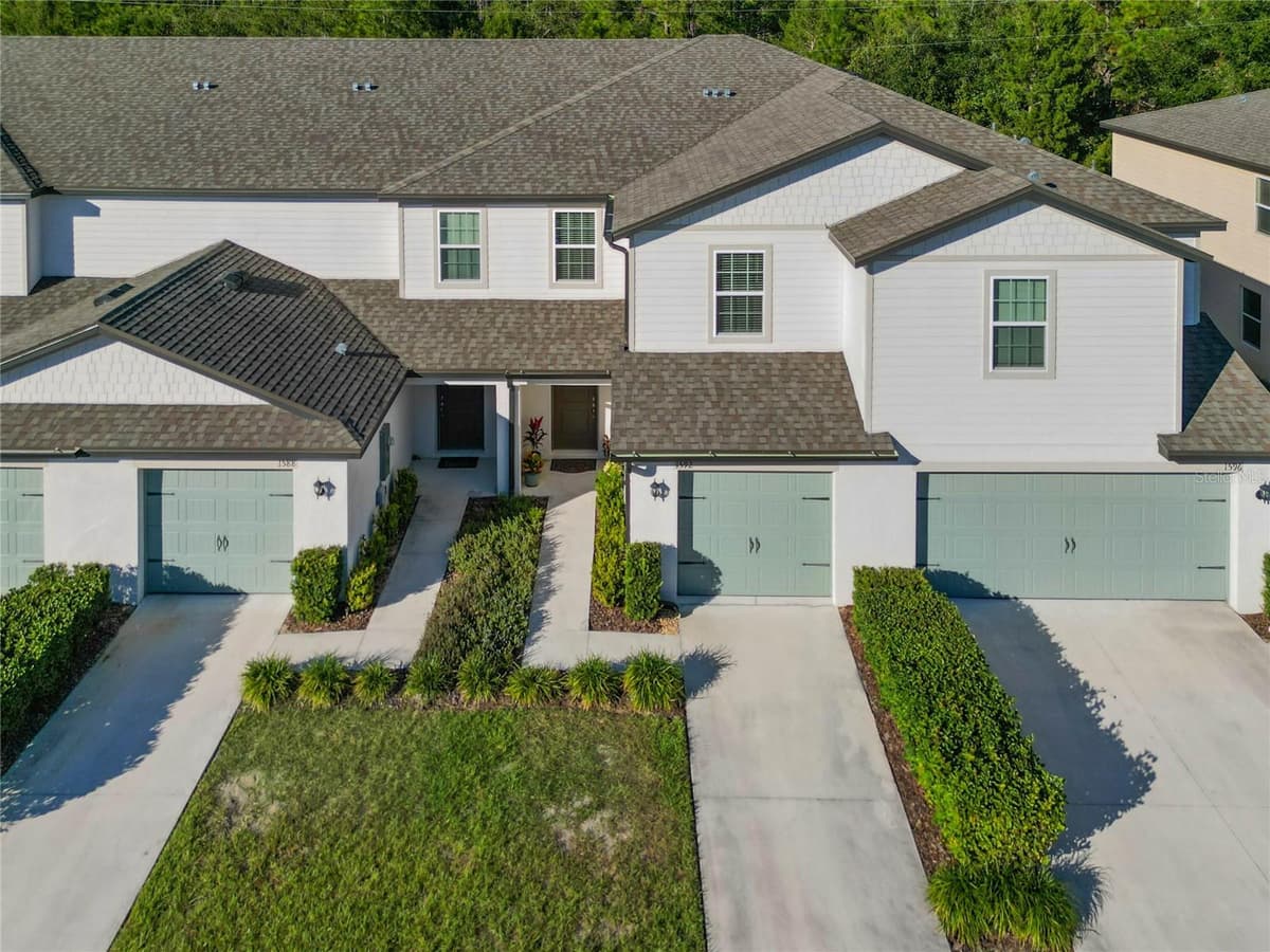 1592 WYNFORD CIRCLE — photo 3 of 52