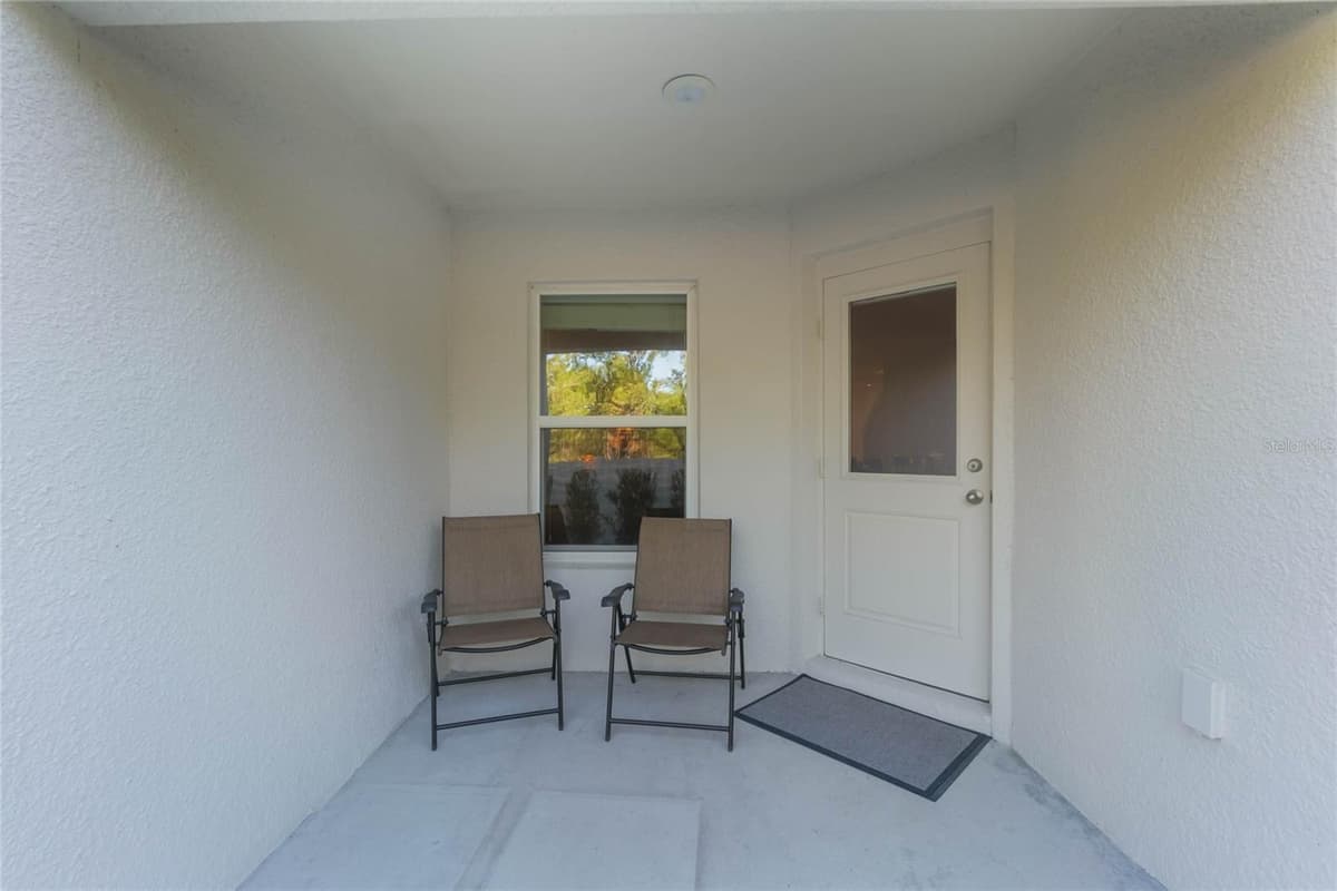 1592 WYNFORD CIRCLE — photo 33 of 52