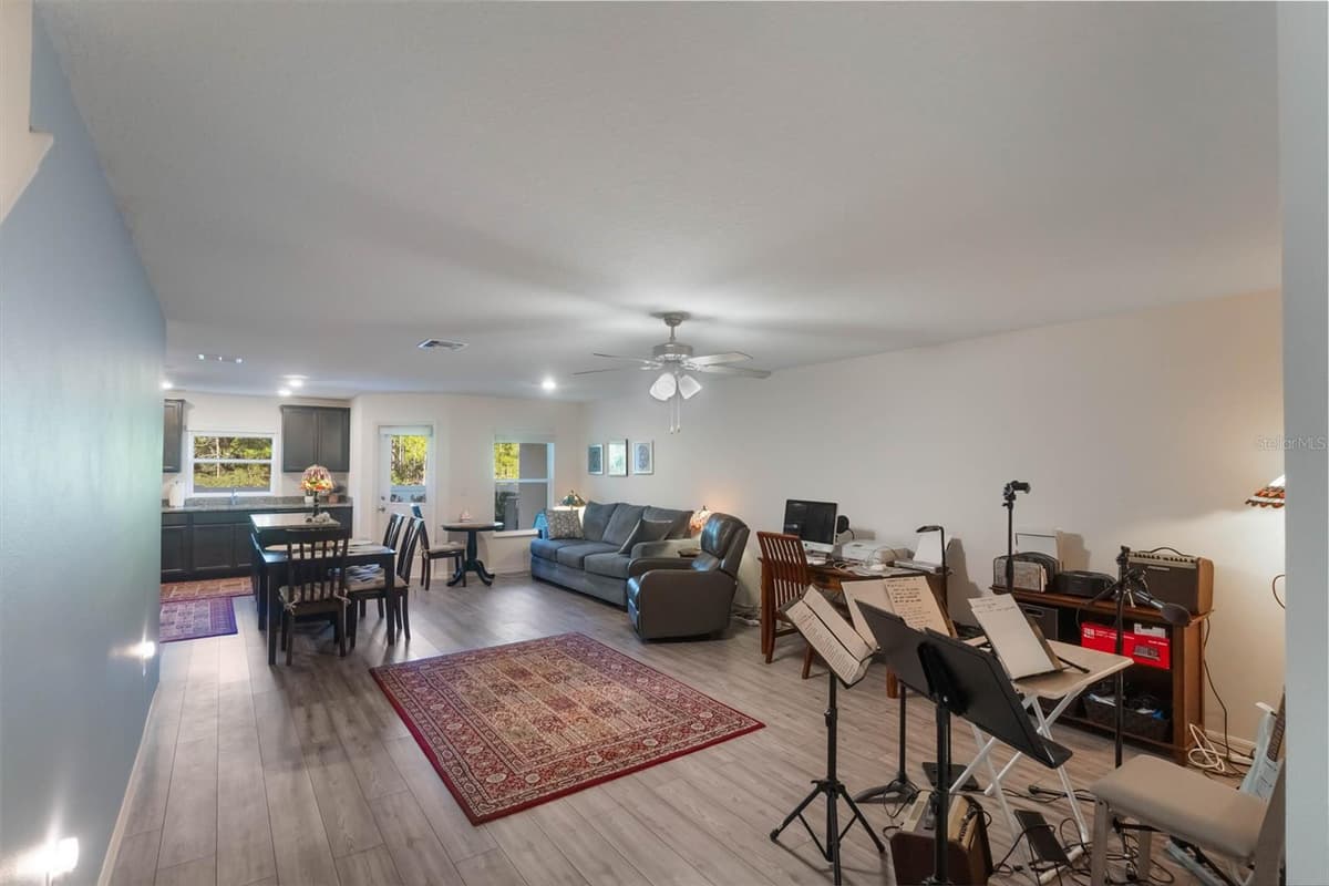 1592 WYNFORD CIRCLE — photo 8 of 52