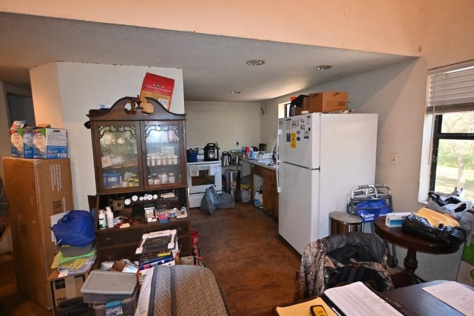 39716 TWORUT ROAD — photo 6 of 36