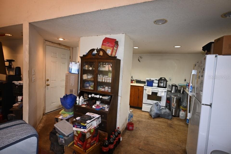 39716 TWORUT ROAD — photo 7 of 36