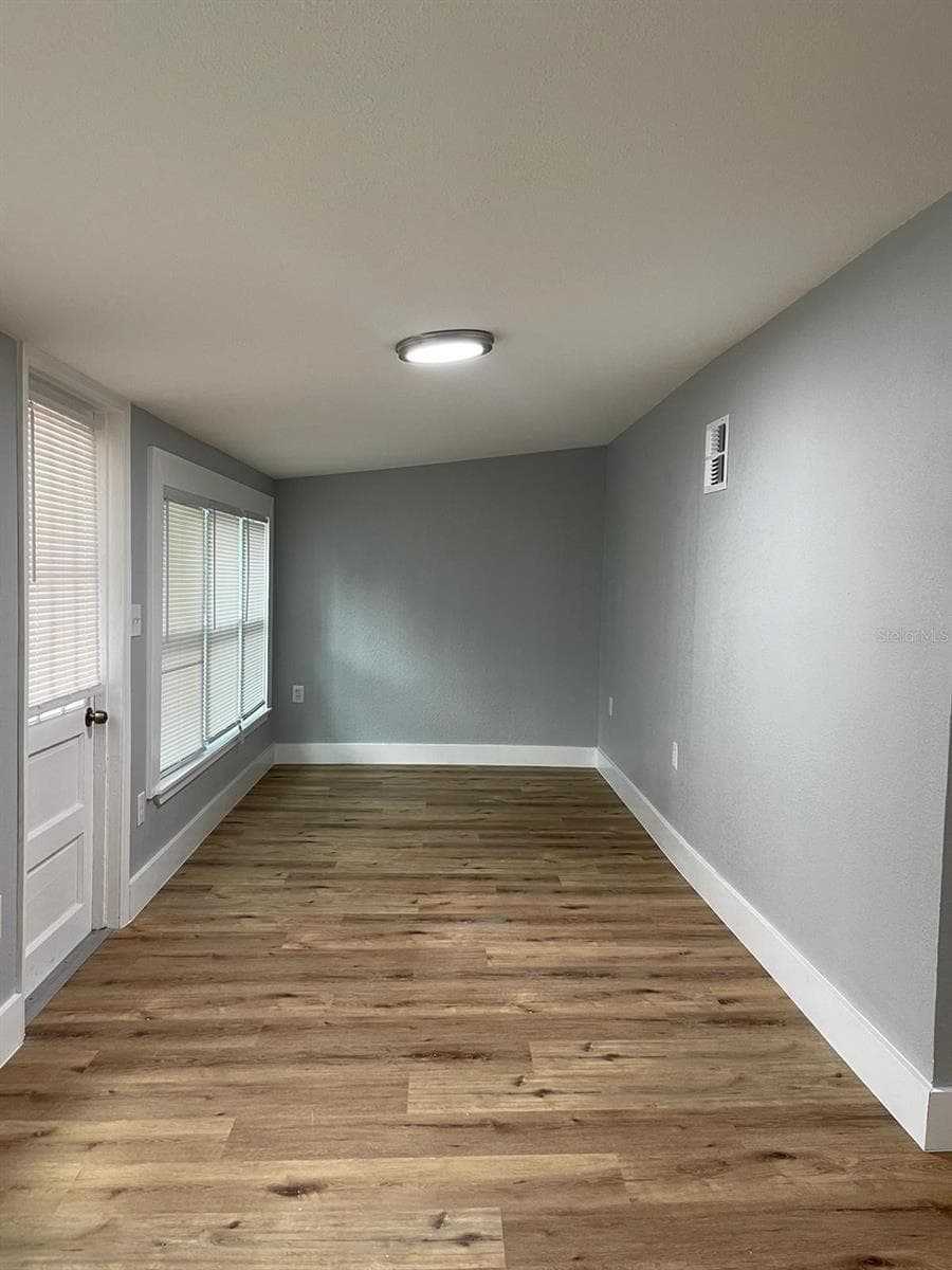 5413 VANDERLIN STREET — photo 18 of 24