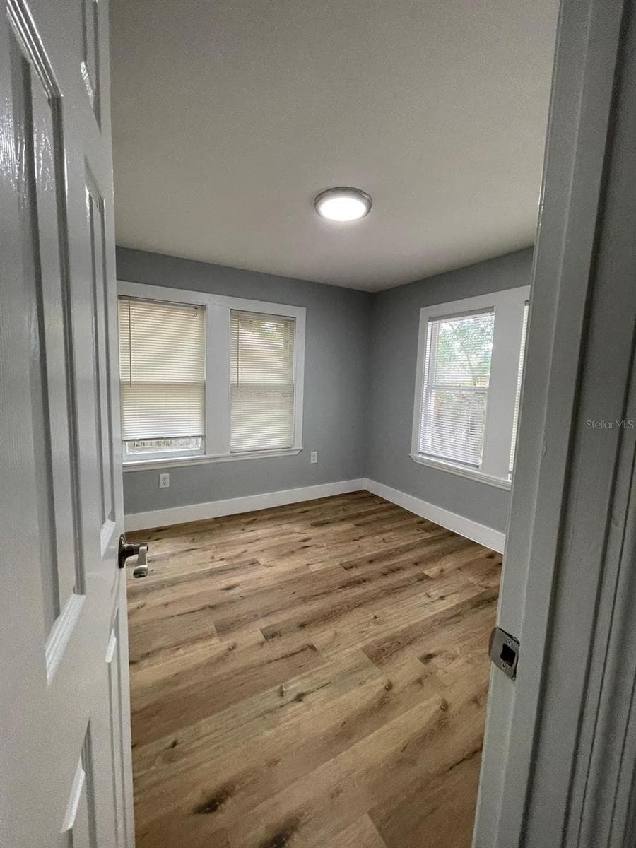 5413 VANDERLIN STREET — photo 15 of 24