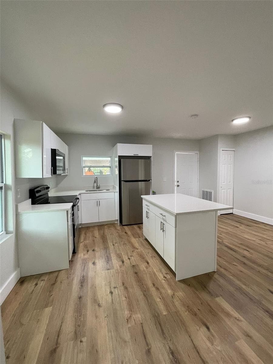 5413 VANDERLIN STREET — photo 21 of 24
