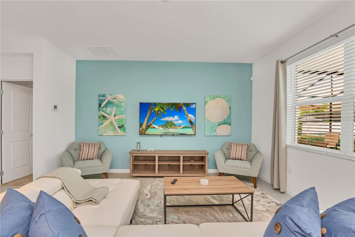 4481 MONADO DRIVE — photo 8 of 27