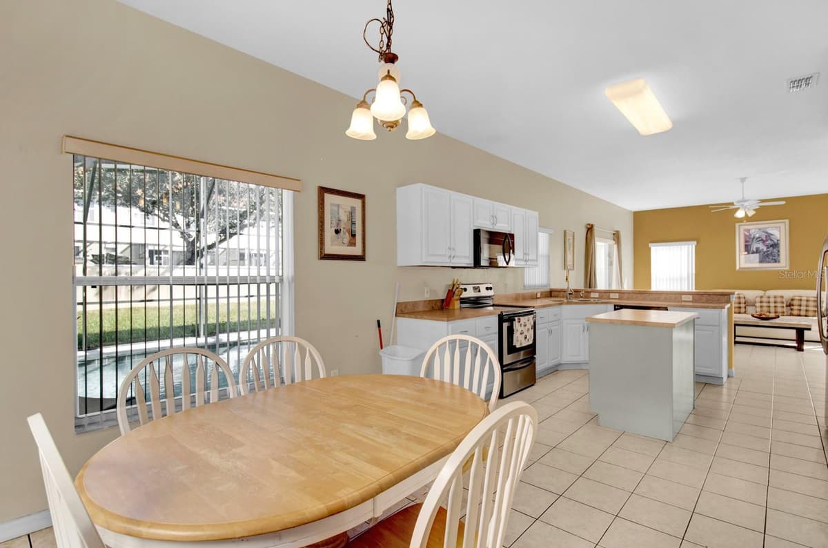 4603 CUMBRIAN LAKES DRIVE — photo 6 of 44