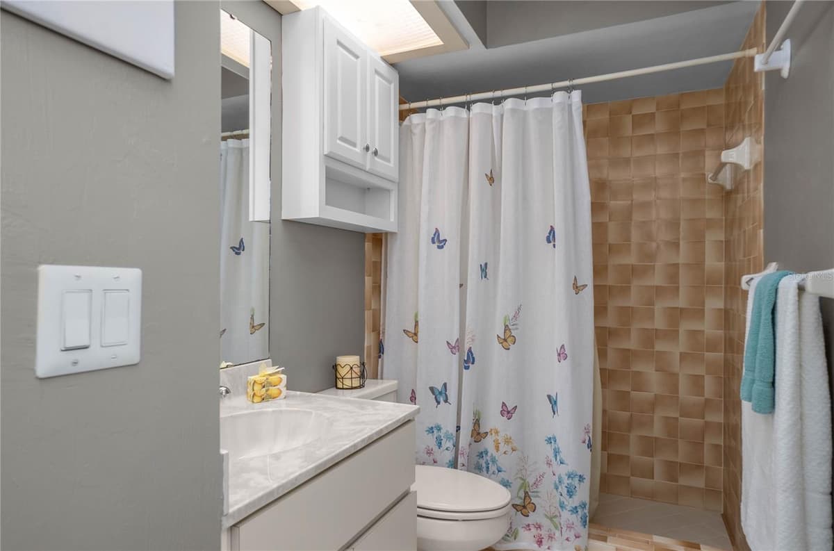 240 GLASSBORO COURT — photo 22 of 48