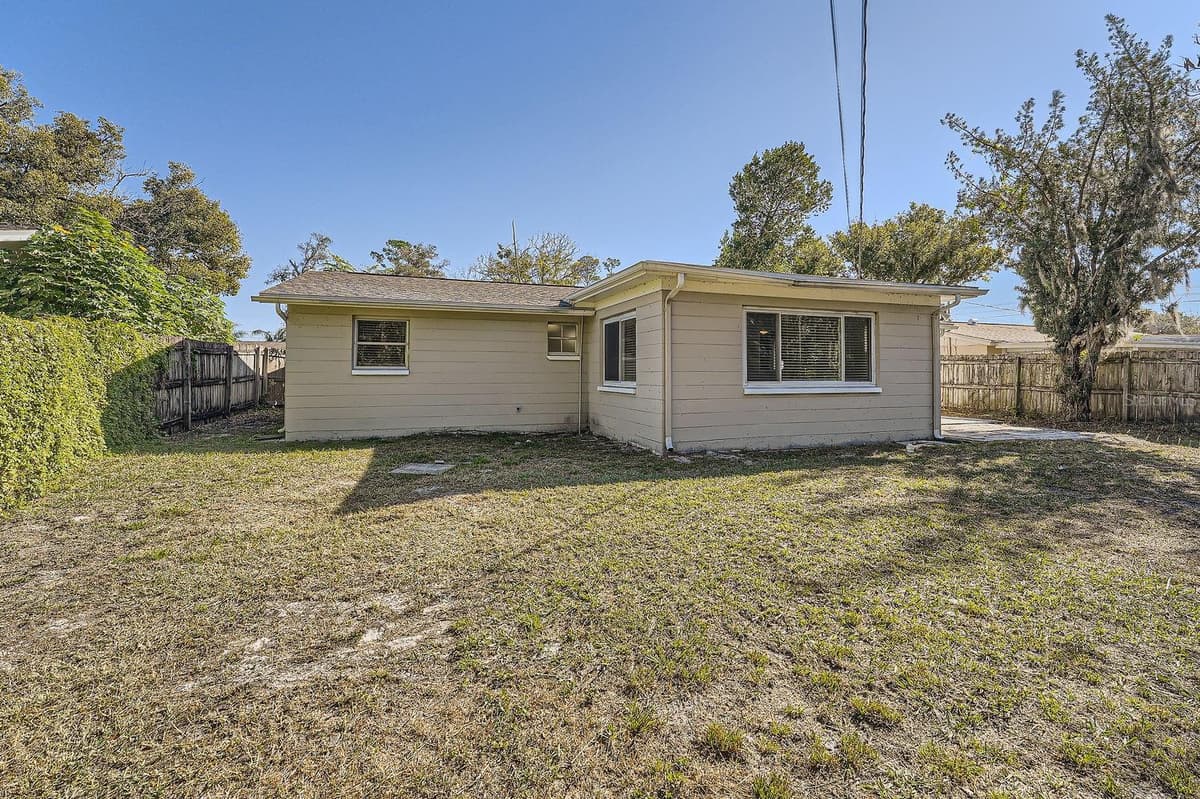 5023 THAMES DRIVE — photo 11 of 11