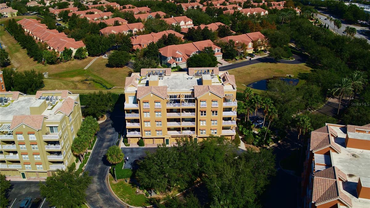 7500 TOSCANA BOULEVARD — photo 36 of 38