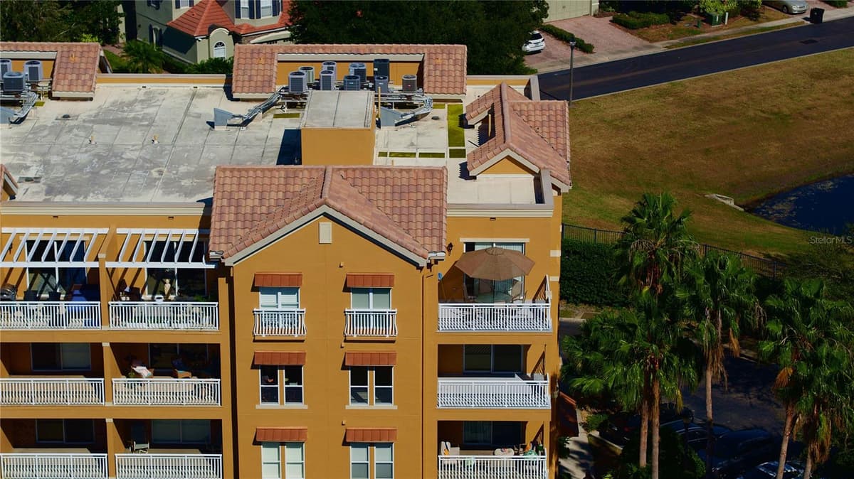 7500 TOSCANA BOULEVARD — photo 32 of 38