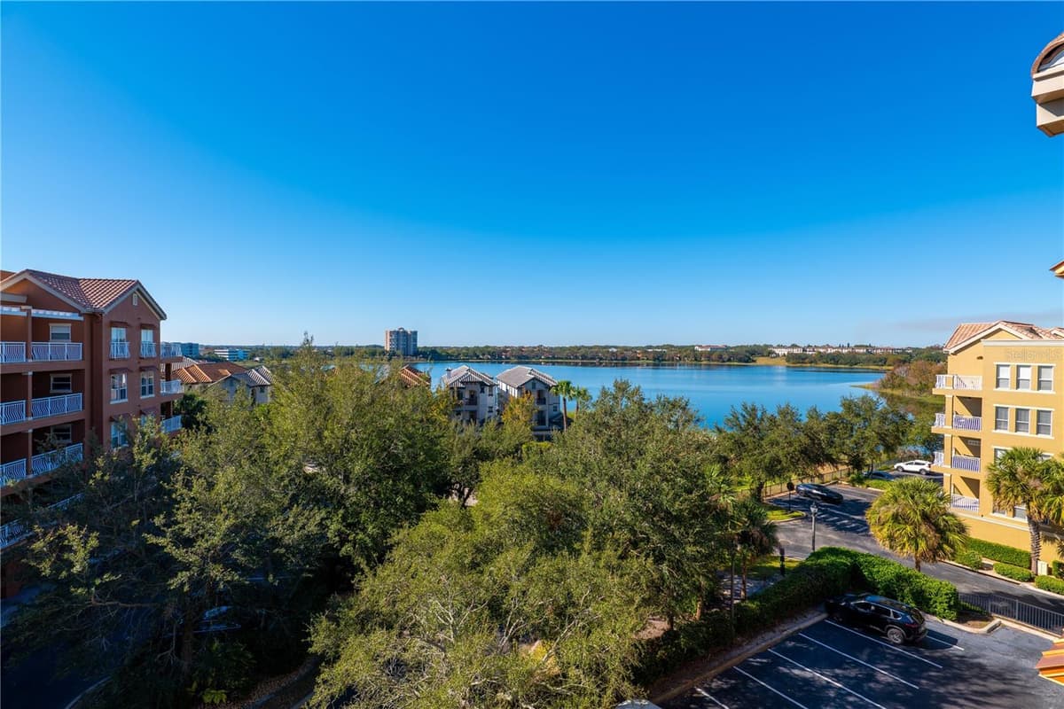 7500 TOSCANA BOULEVARD — photo 13 of 38
