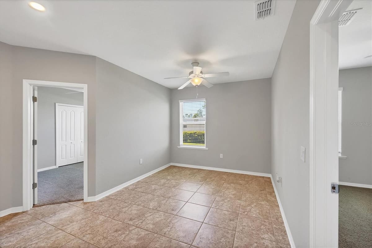 2179 W PRICE BLVD — photo 27 of 38