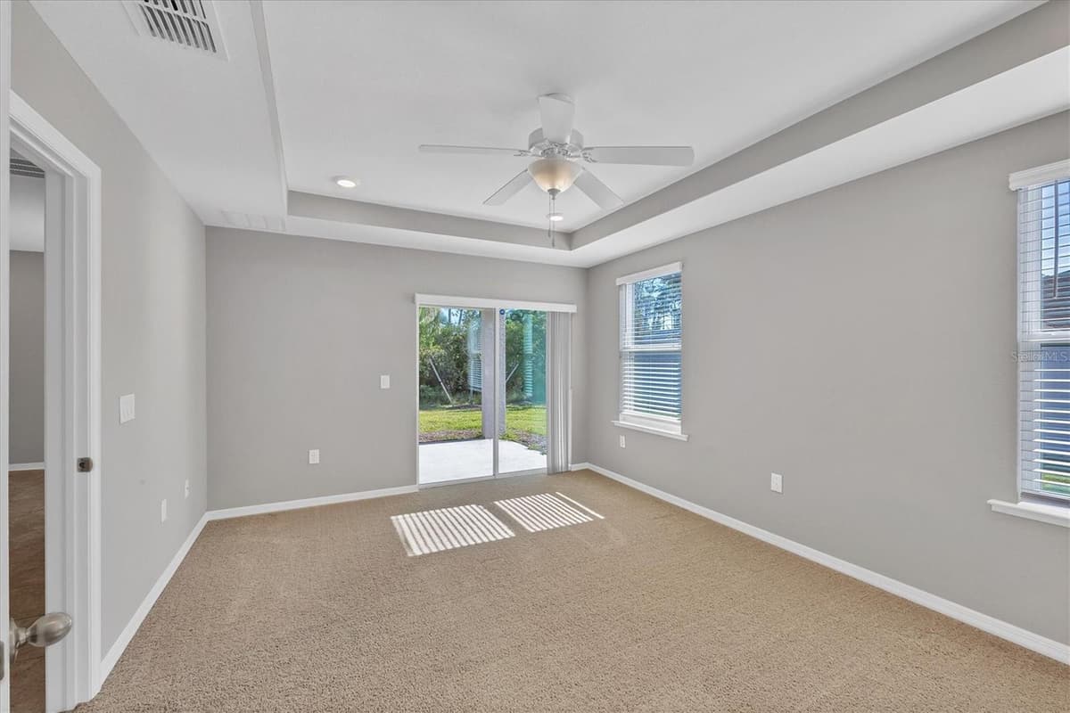 2179 W PRICE BLVD — photo 19 of 38