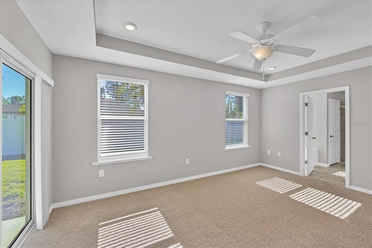2179 W PRICE BLVD — photo 18 of 38