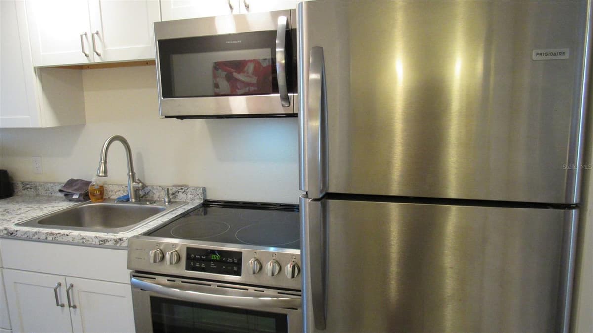 20853 HAULOVER COVE — photo 14 of 34