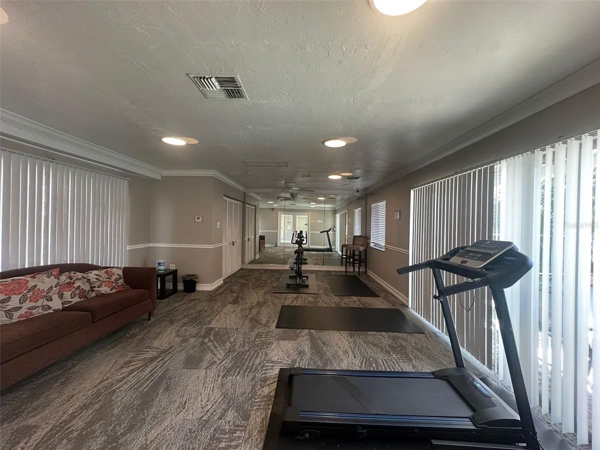 1830 MARAVILLA AVENUE — photo 19 of 65