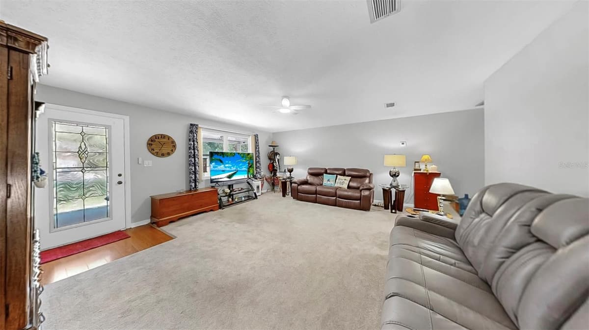 38919 3RD AVENUE — photo 3 of 36