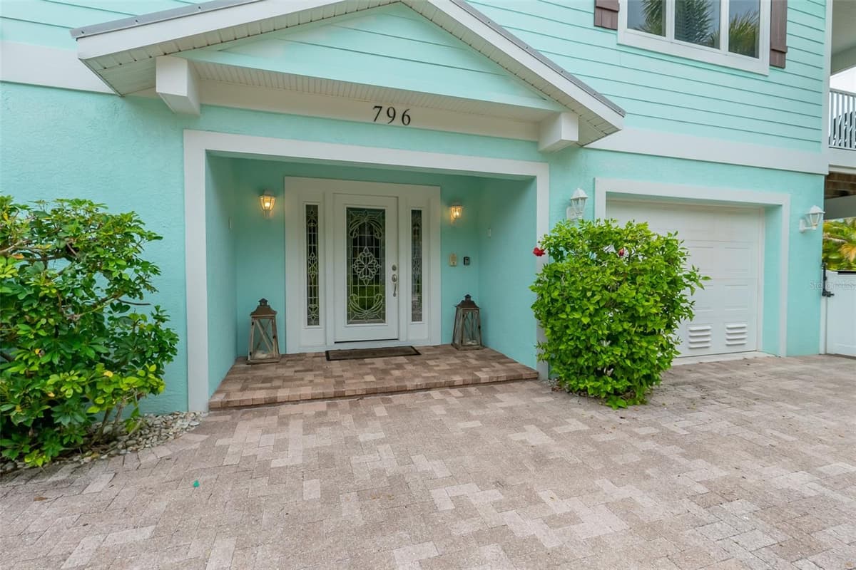 796 JACARANDA ROAD — photo 5 of 61