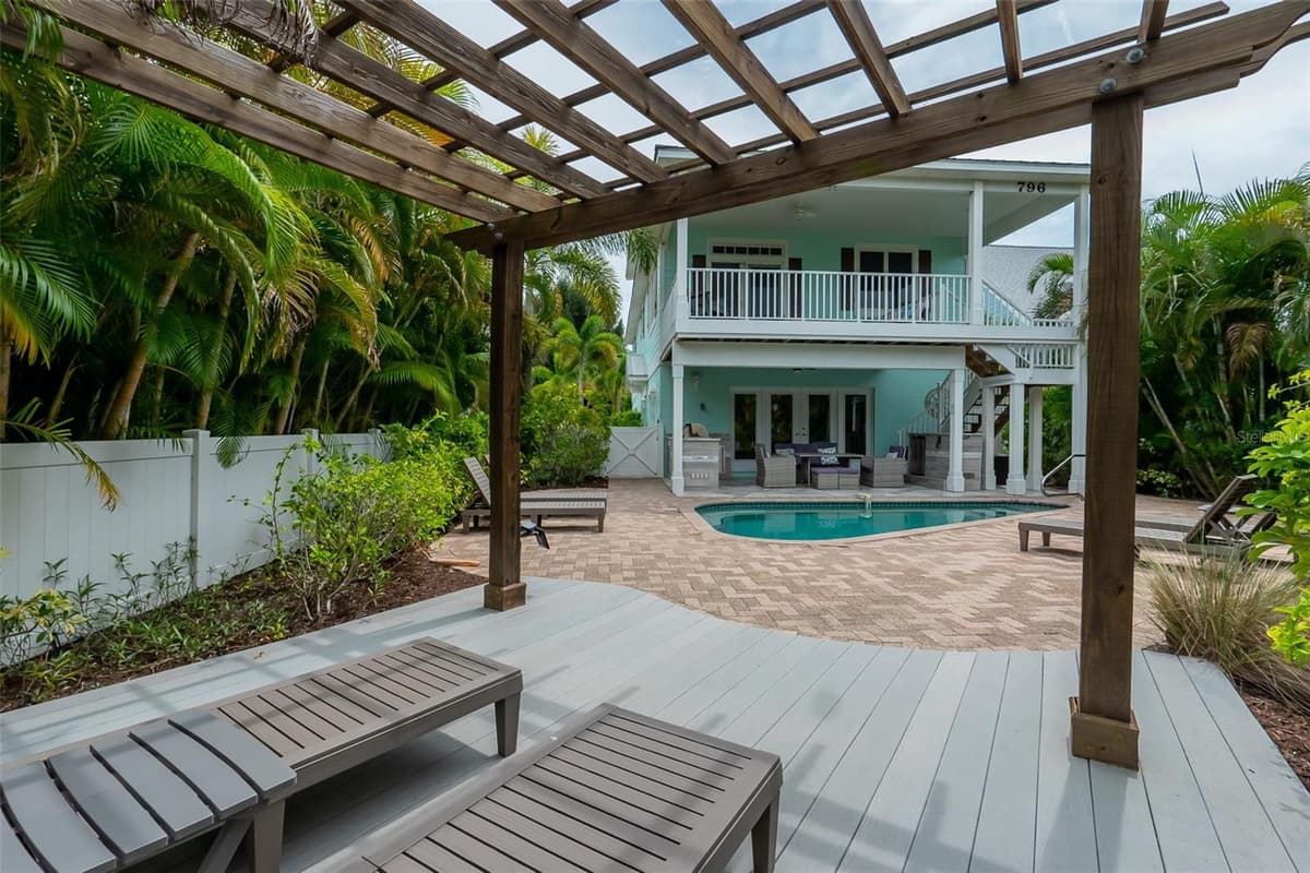 796 JACARANDA ROAD — photo 49 of 61