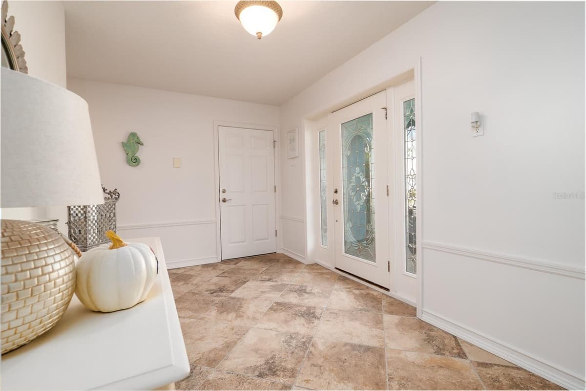 796 JACARANDA ROAD — photo 7 of 61
