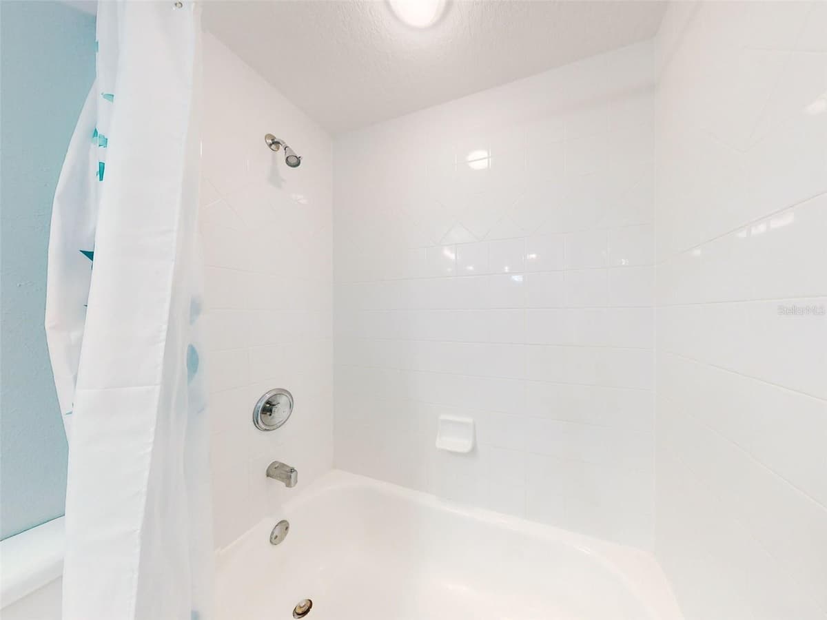 5300 ATLANTIC AVENUE — photo 6 of 35