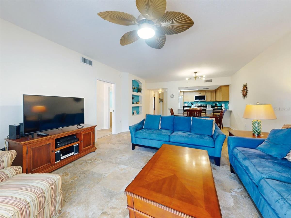 5300 ATLANTIC AVENUE — photo 18 of 35