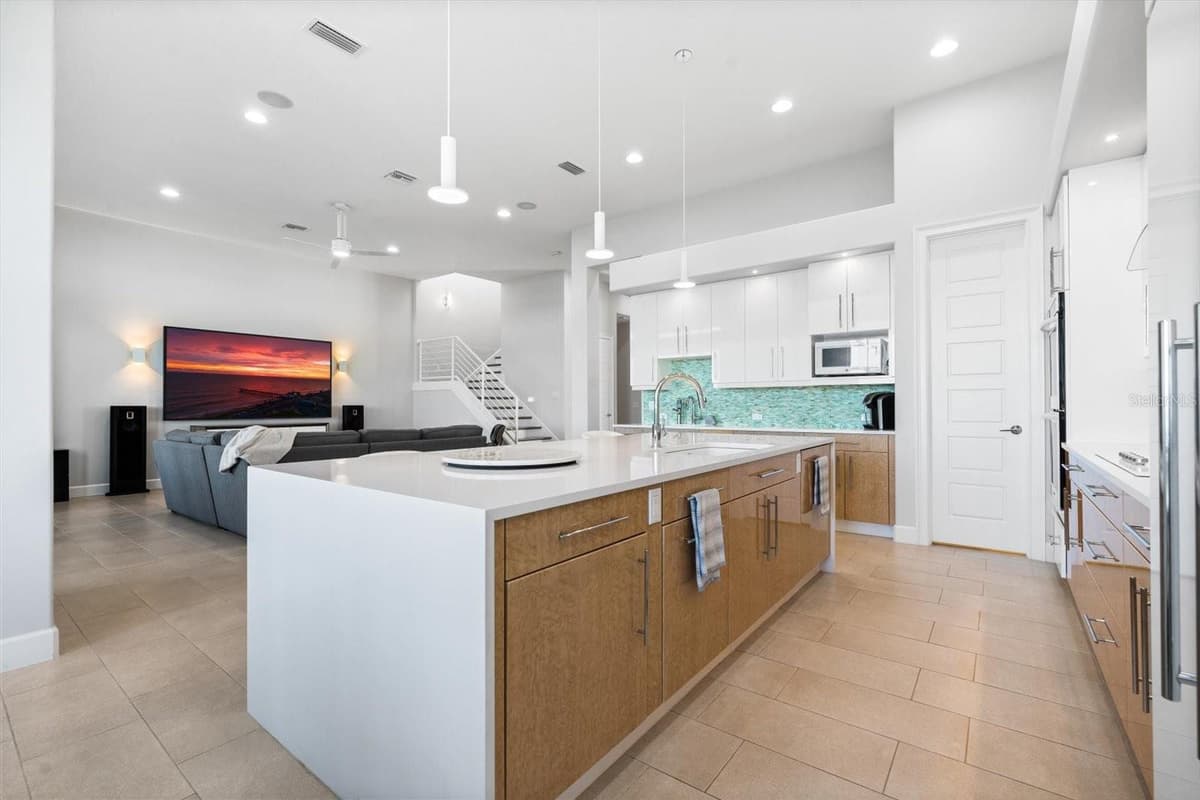 512 CINNAMON BEACH LANE — photo 17 of 88