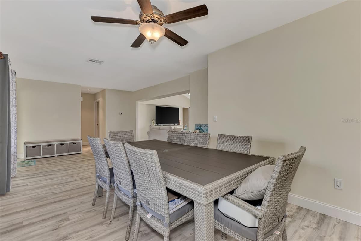 13479 NEWPORT AVENUE — photo 12 of 51
